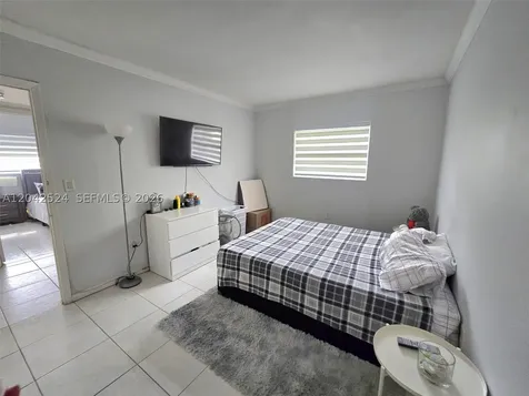 1265 W 24th Street Hialeah FL 33010