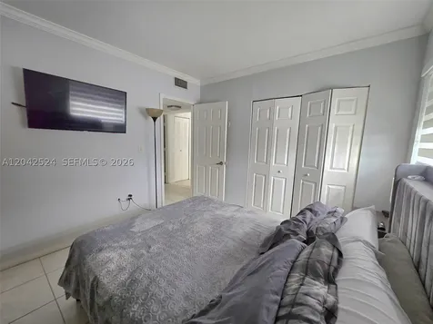 1265 W 24th Street Hialeah FL 33010