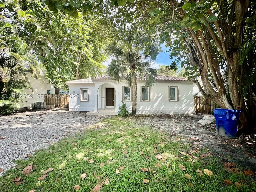 22 SE 11th Street Fort Lauderdale FL 33316
