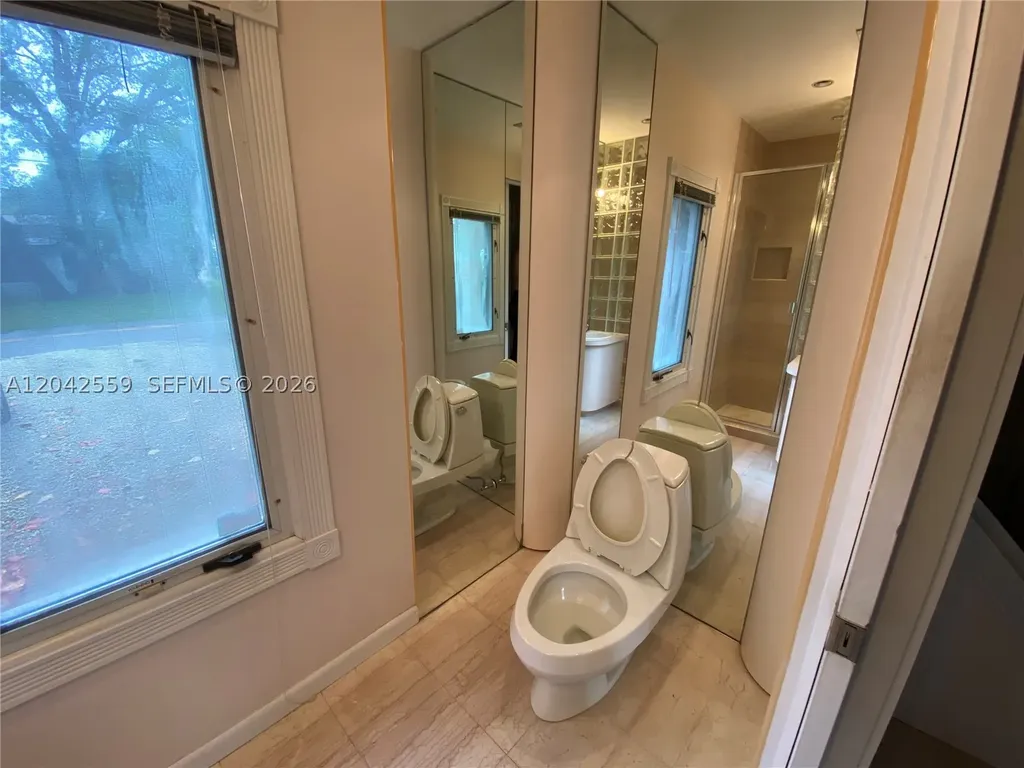 22 SE 11th Street Fort Lauderdale FL 33316