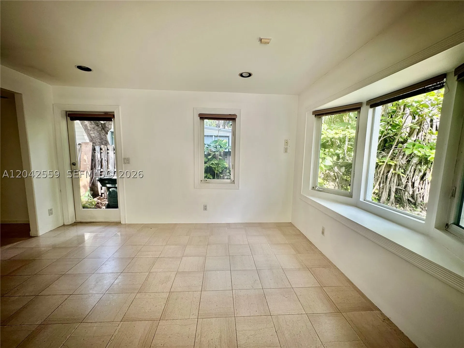 22 SE 11th Street Fort Lauderdale FL 33316
