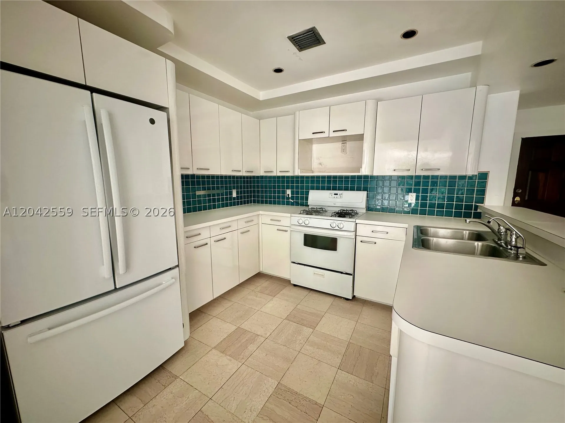 22 SE 11th Street Fort Lauderdale FL 33316