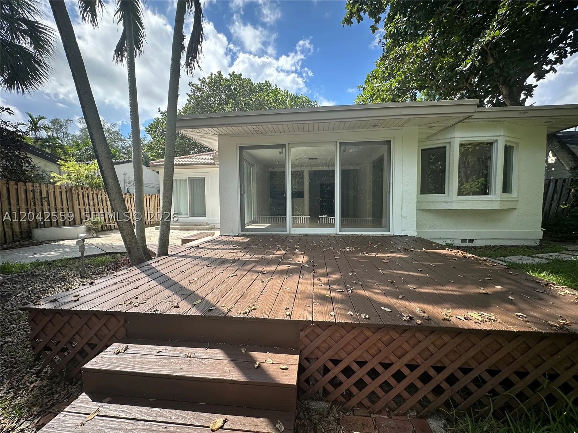 22 SE 11th Street Fort Lauderdale FL 33316