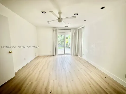 22 SE 11th Street Fort Lauderdale FL 33316