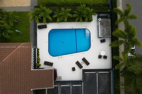 35 Edgewater Drive Coral Gables FL 33133