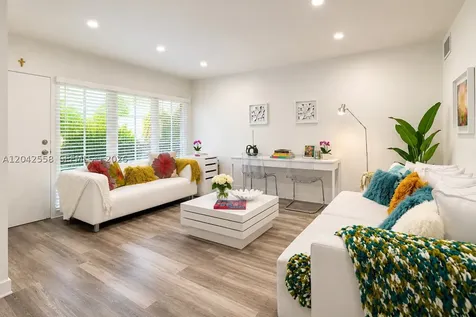 35 Edgewater Drive Coral Gables FL 33133