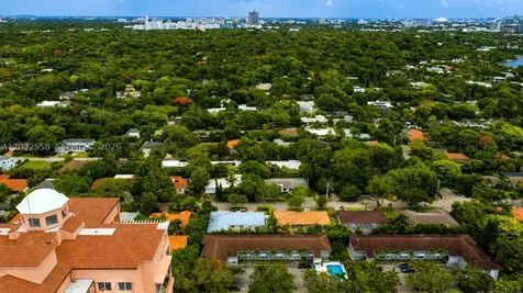 35 Edgewater Drive Coral Gables FL 33133