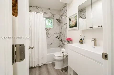 35 Edgewater Drive Coral Gables FL 33133