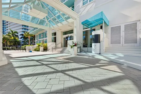 Miami Beach FL 33139