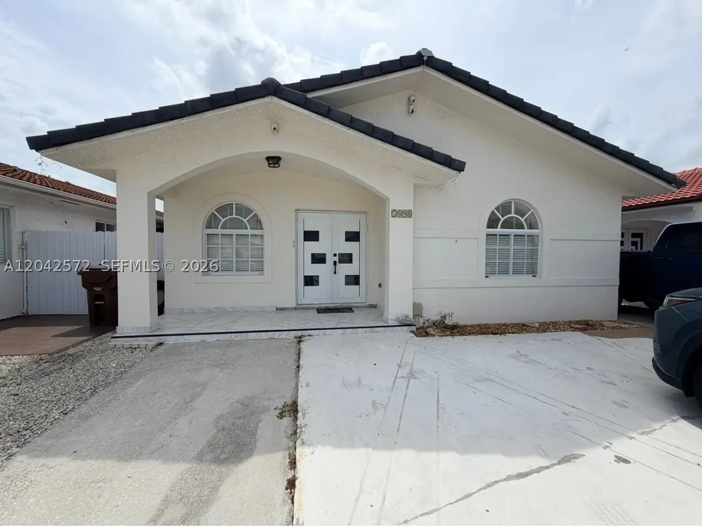 7898 W 34th Court Hialeah FL 33018