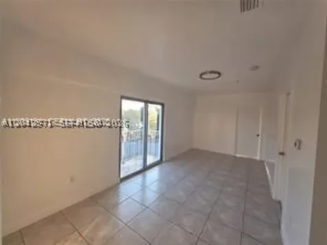 2389 NW 26th Street Miami FL 33142