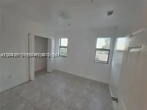 2389 NW 26th Street Miami FL 33142