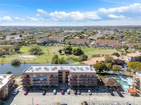 17530 NW 68th Avenue Hialeah FL 33015
