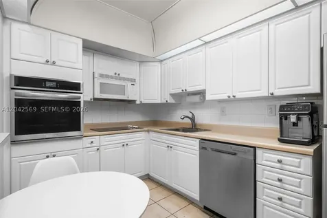 19380 Collins Avenue Sunny Isles Beach FL 33160