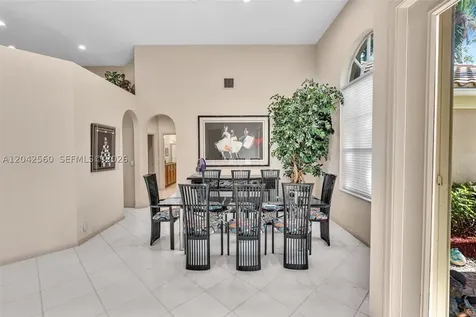 2733 Meadowood Drive Weston FL 33332