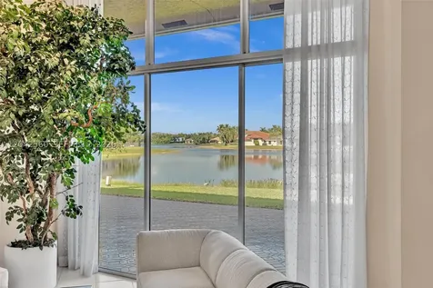 2733 Meadowood Drive Weston FL 33332