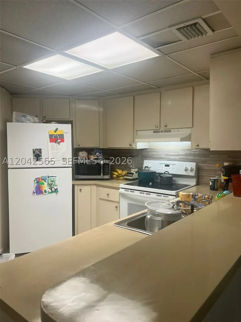 9429 Fontainebleau Boulevard Miami FL 33172