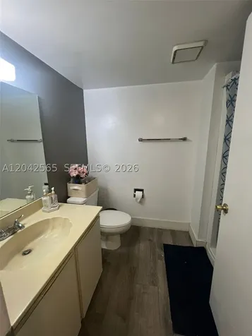 9429 Fontainebleau Boulevard Miami FL 33172