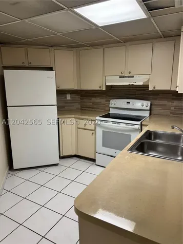 9429 Fontainebleau Boulevard Miami FL 33172