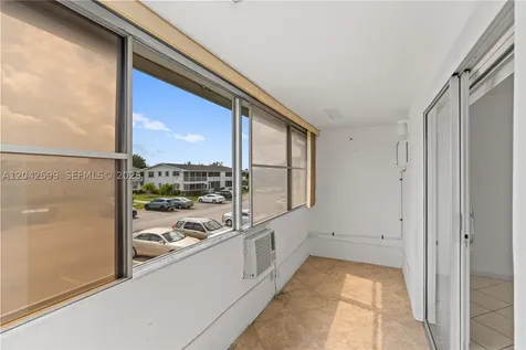 237 Camden J West Palm Beach FL 33417