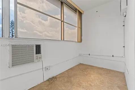 237 Camden J West Palm Beach FL 33417