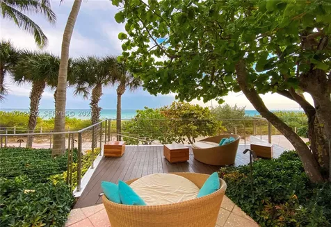6801 Collins Avenue Miami Beach FL 33141