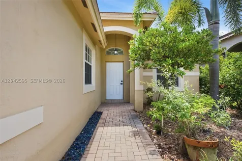 4114 Sapphire Street Weston FL 33331