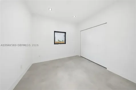 1021 NW 48th Street Miami FL 33127