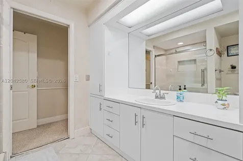18805 W Lake Drive Hialeah FL 33015