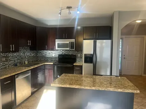2825 SW 127th Way Miramar FL 33027