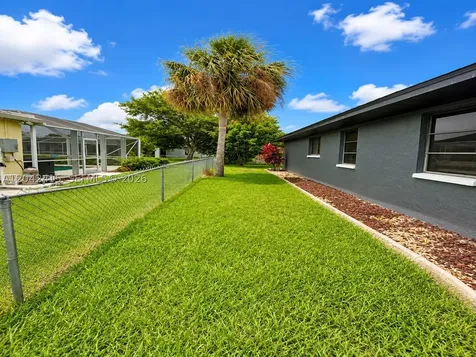 209 SW 42nd Street Cape Coral FL 33914