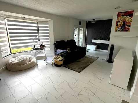 209 SW 42nd Street Cape Coral FL 33914