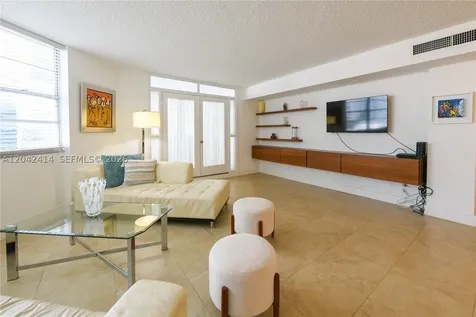 801 Brickell Bay Drive Miami FL 33131