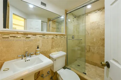 801 Brickell Bay Drive Miami FL 33131