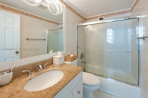 801 Brickell Bay Drive Miami FL 33131