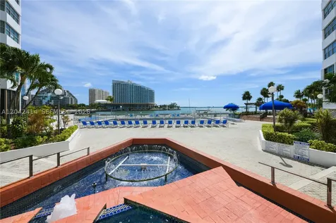 801 Brickell Bay Drive Miami FL 33131