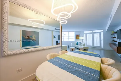 801 Brickell Bay Drive Miami FL 33131