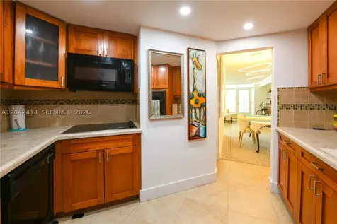801 Brickell Bay Drive Miami FL 33131