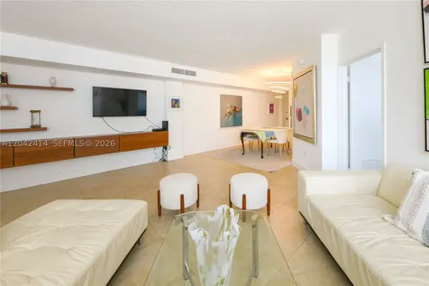 801 Brickell Bay Drive Miami FL 33131