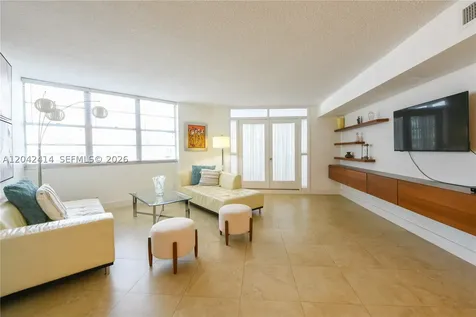 801 Brickell Bay Drive Miami FL 33131