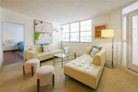 801 Brickell Bay Drive Miami FL 33131