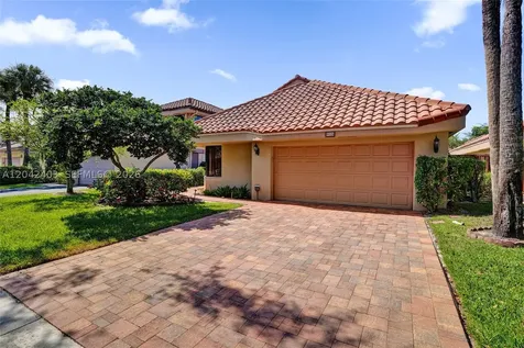 9355 NW 18th Place Plantation FL 33322