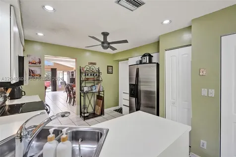 9355 NW 18th Place Plantation FL 33322