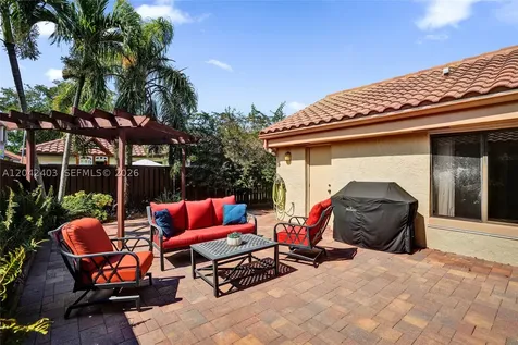 9355 NW 18th Place Plantation FL 33322