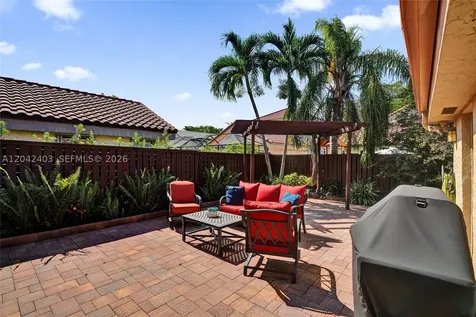 9355 NW 18th Place Plantation FL 33322
