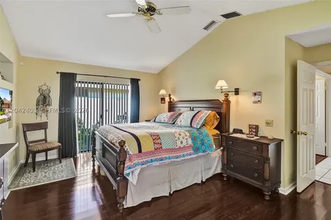 9355 NW 18th Place Plantation FL 33322