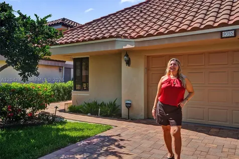 9355 NW 18th Place Plantation FL 33322