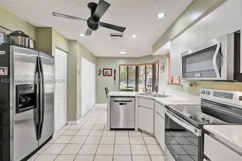 9355 NW 18th Place Plantation FL 33322
