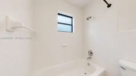 1670 W 42nd Street Hialeah FL 33012