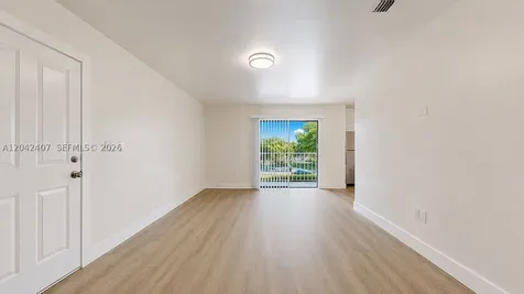 1670 W 42nd Street Hialeah FL 33012